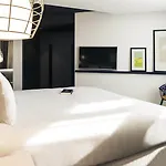Mercure 4* ואלנס
