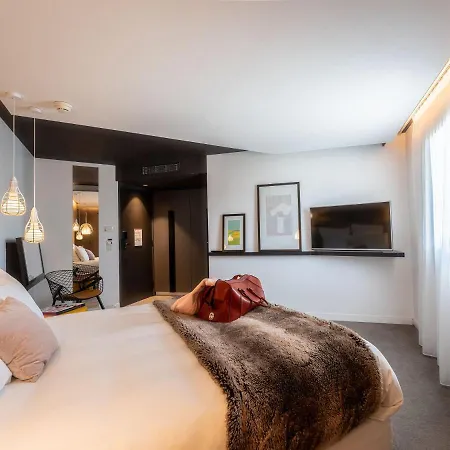 Mercure ואלנס